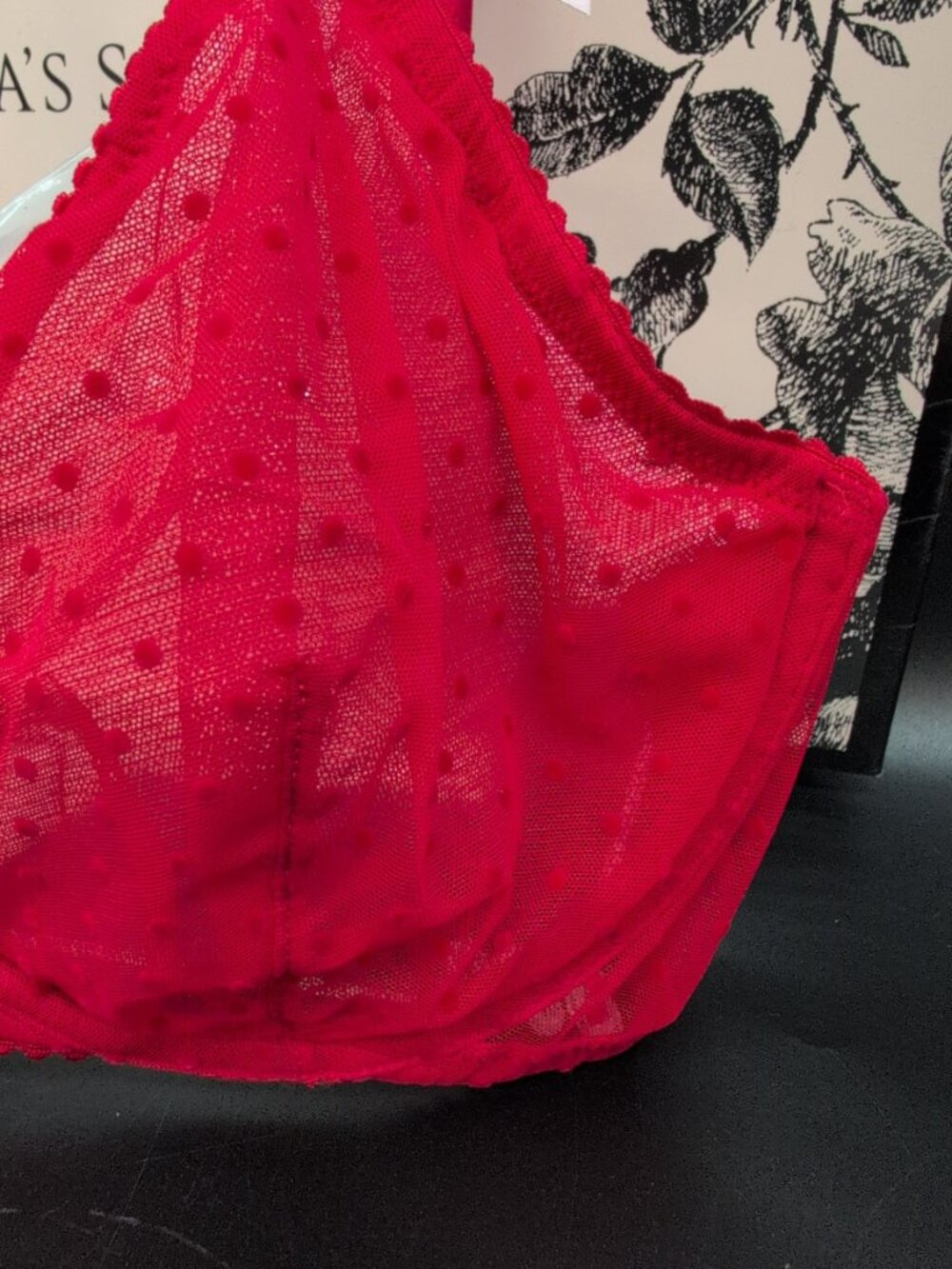 Victoria's Secret Jingle Bells Mesh Unlined Demi Bra Lipstick Red 38C NWT - Picture 3 of 11